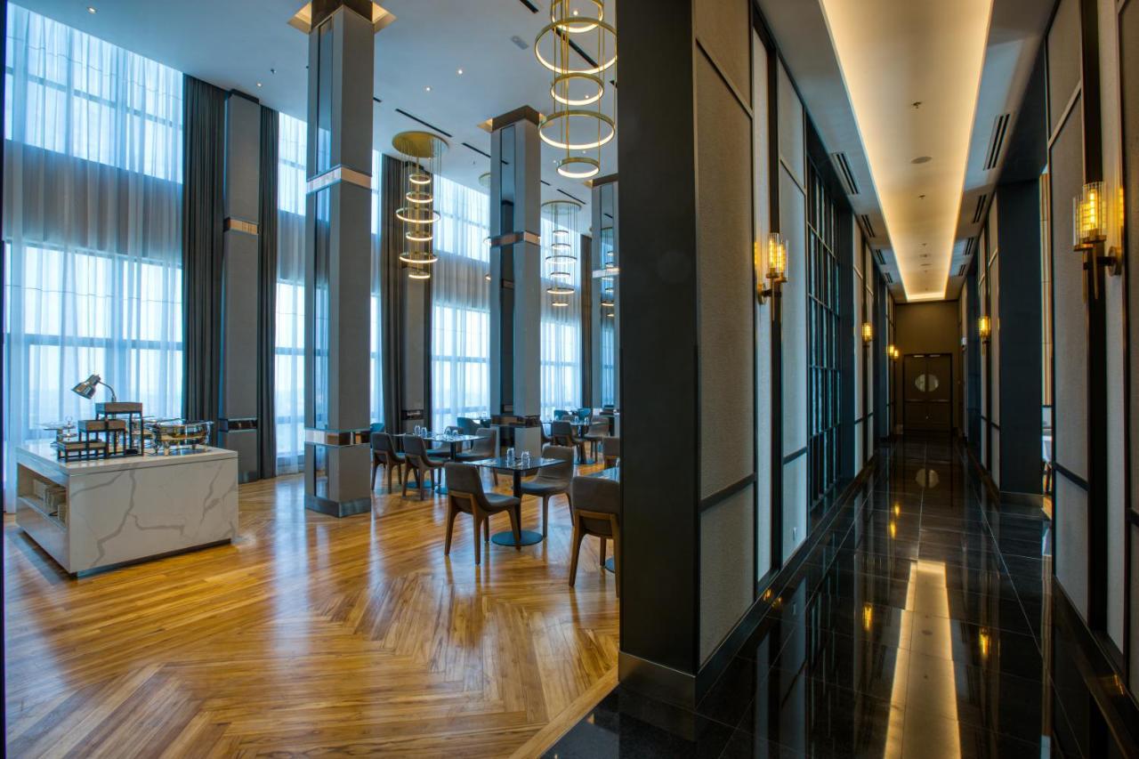 Mercure Living Putrajaya Eksteriør billede The Lounge at KLIA