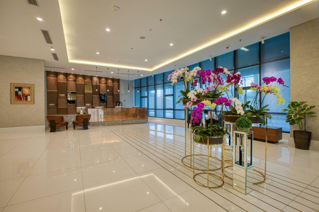 Mercure Living Putrajaya Eksteriør billede Lobby